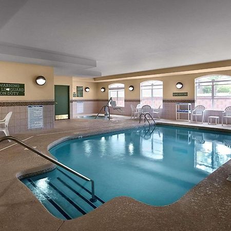 Country Inn & Suites By Radisson, Concord Buitenkant foto